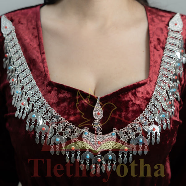 Assyrian Flag Necklace – Tlethayotha
